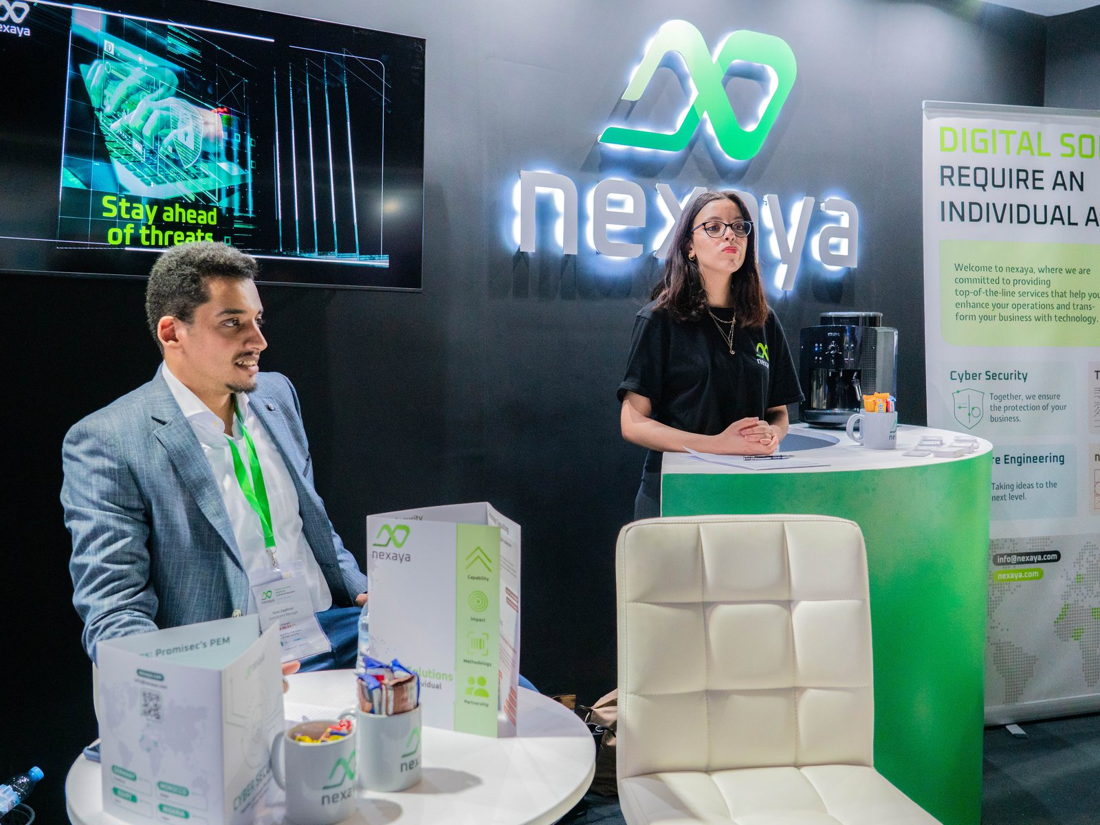 A nexaya analyst monitoring for security threats